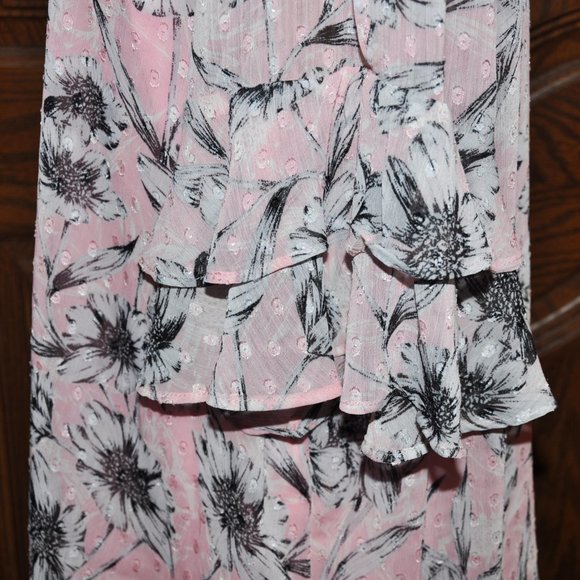 Sara Michelle Pink Charcoal & White Floral Two Layer Flutter Sleeve Sheer Blouse - Picture 5 of 9